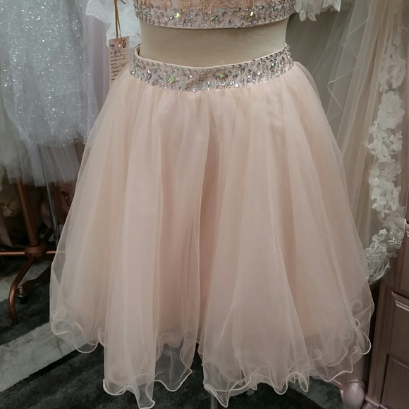 Homecoming dress - Picture 2 of 8